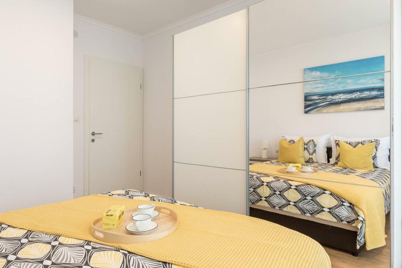 Relax & Recharge Sea View Apartment Split Exterior photo